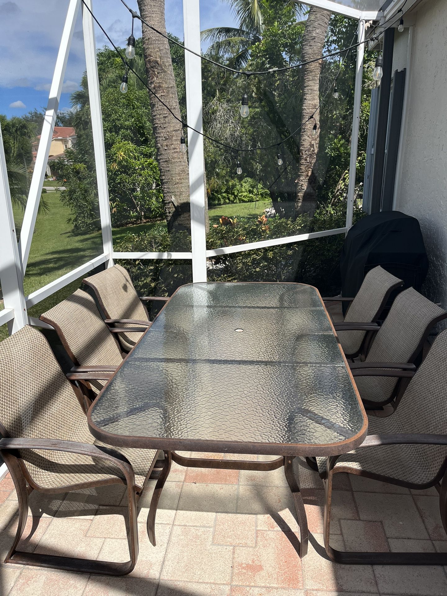 Outdoor Dining Table w/ 6 Chairs 