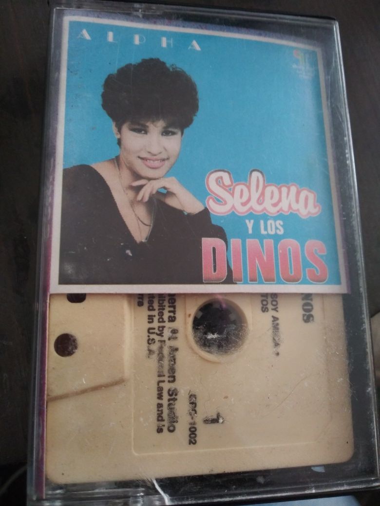 Rare* selena y los dinos alpha cassette