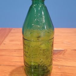 Vintage 1976 Bicentennial 7 UP 16 oz Glass Bottle - Patriot