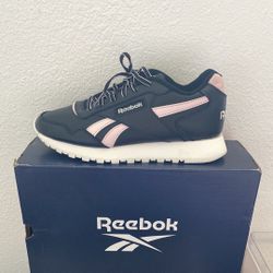REEBOK  Ladies Running Shoes!