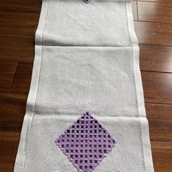 Vintage white Linen on purple Hand Embroidered Table Runner. Size 14.5”x41”