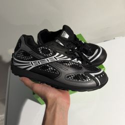 Black Bottega 