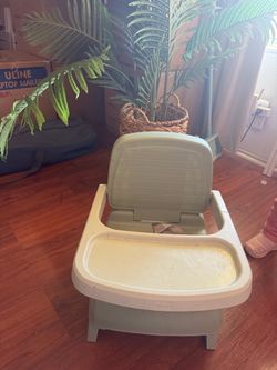 Chicco Toddler Chair with Tray
