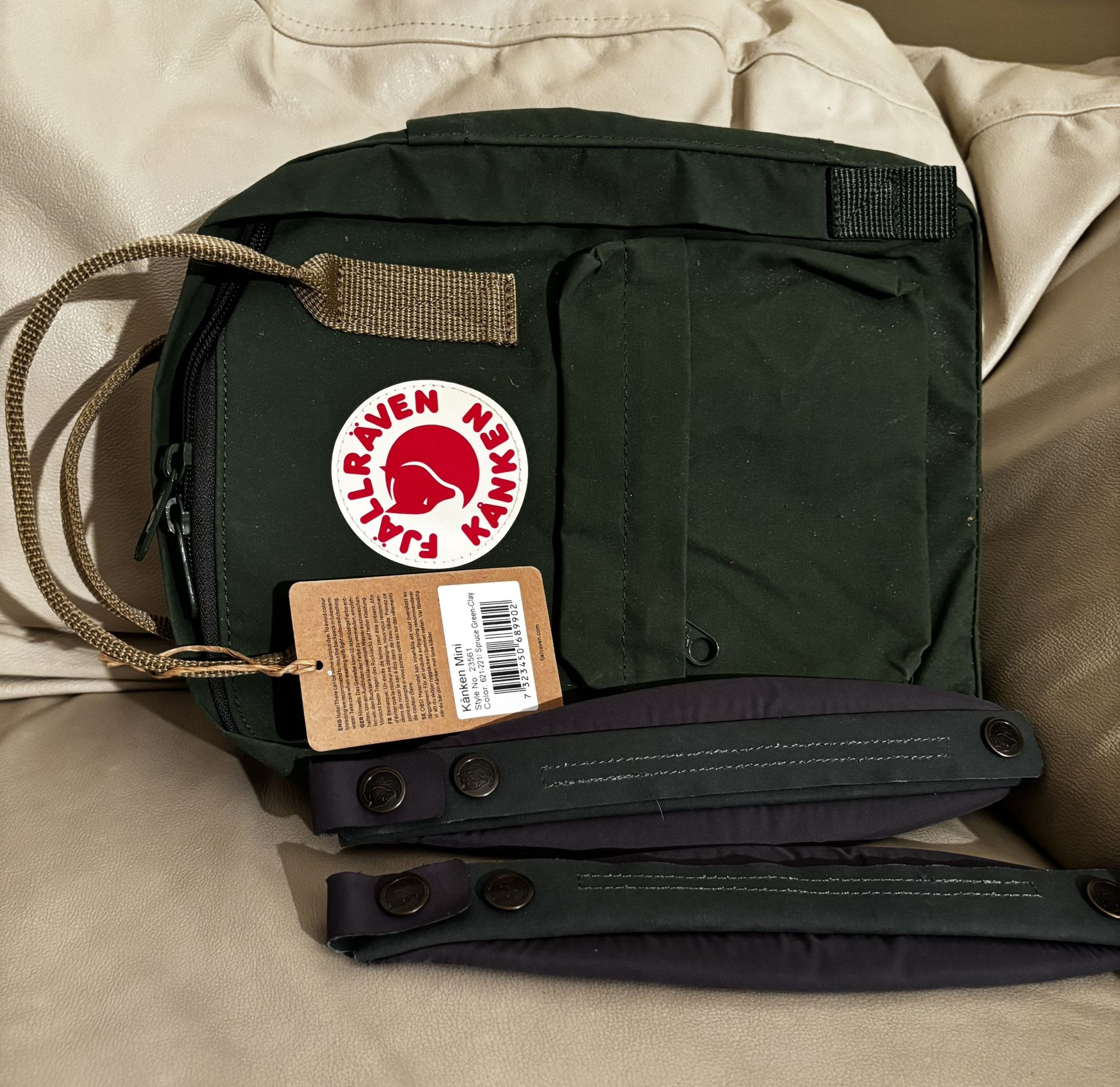 Fjallraven Kanken mini size backpack new with tags spruce green clay and shoulder pads straps