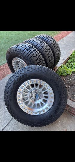 KMC IMS wheels and tires 285/70/17 rims new used tires 17x8.5 offset -10