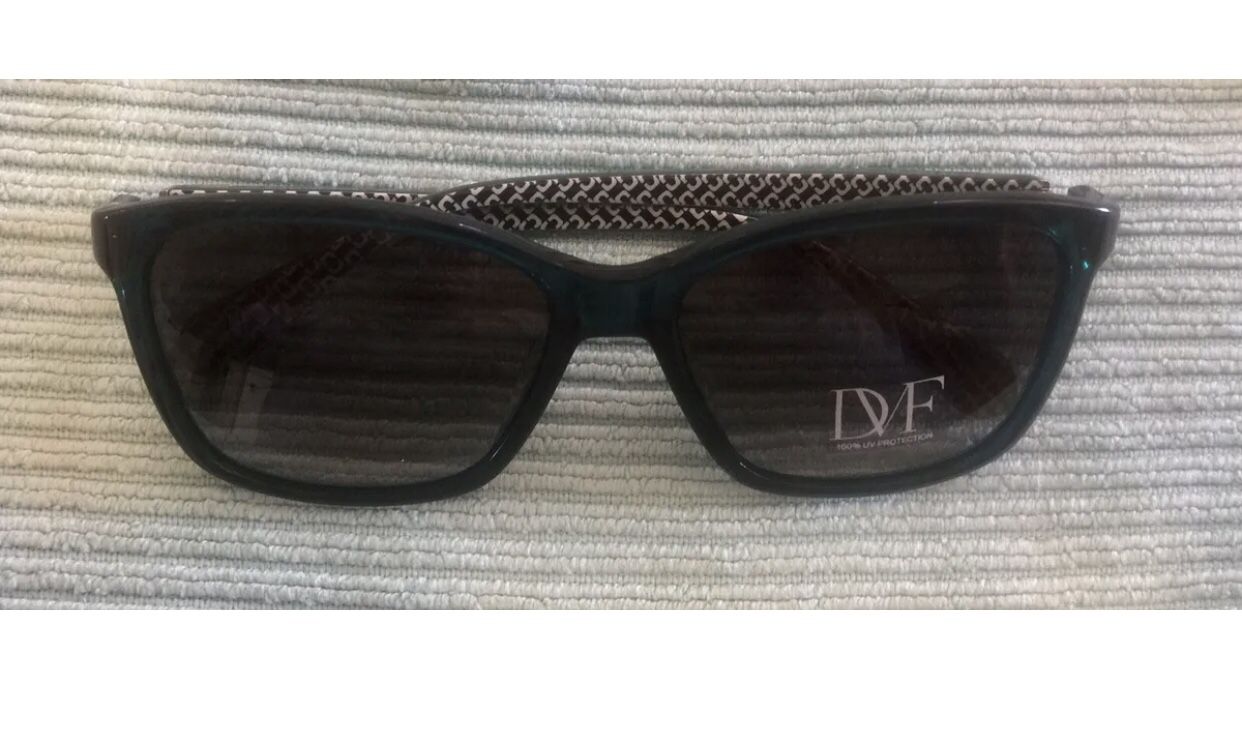 New Authentic Diane Von Furstenberg Sunglasses DVF600S No Case 58-15-135 Emerald