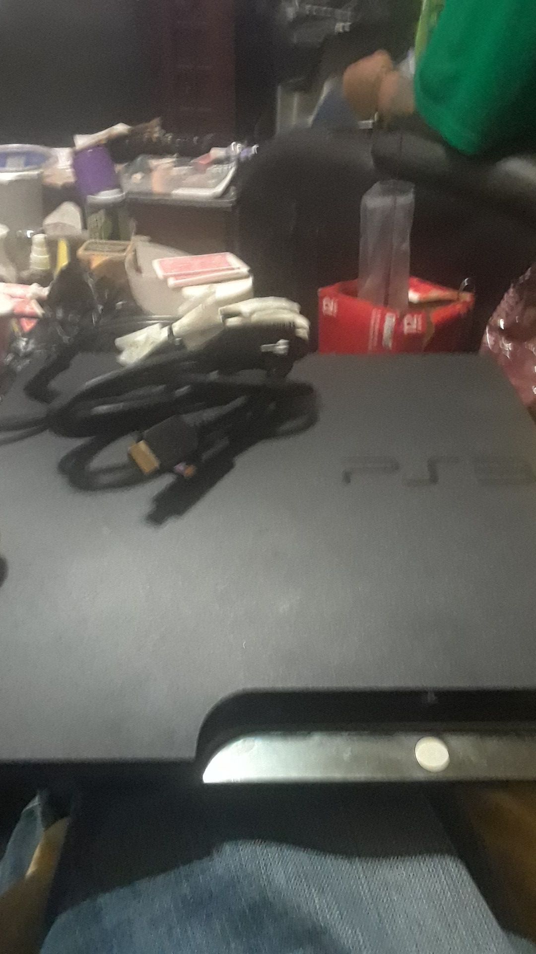 Ps3 in good condition..45$...needs controllers...