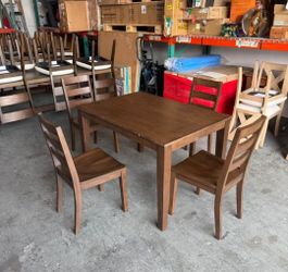 Used Carson Dining Table and 4 Chairs
