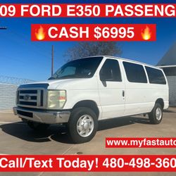 2009 Ford E350 Super Duty Passenger Van