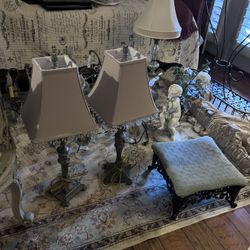 Lot. chandeliers. lamps misc goods