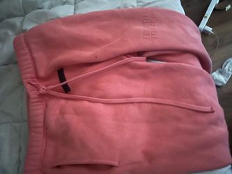 Fear of god size medium send offer