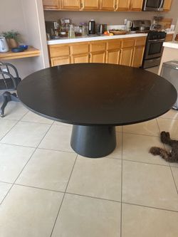 Gorgeous black table