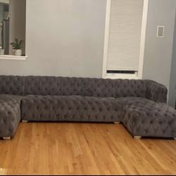 Sofas, Loveseats & Sectionals