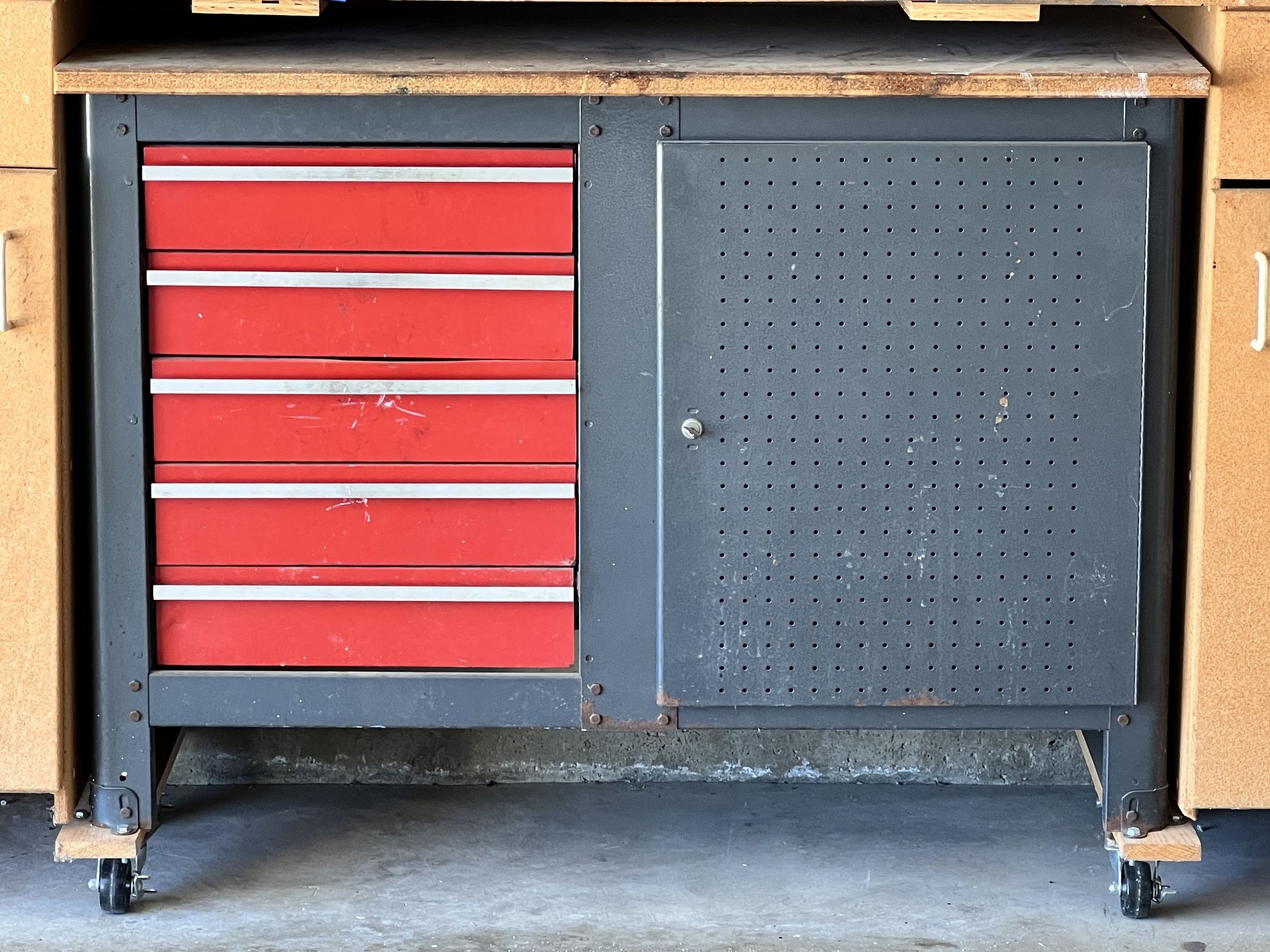 Work Bench & Tool Storage