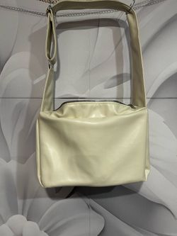 NEW Adjustable strap shoulder bag with zipper
