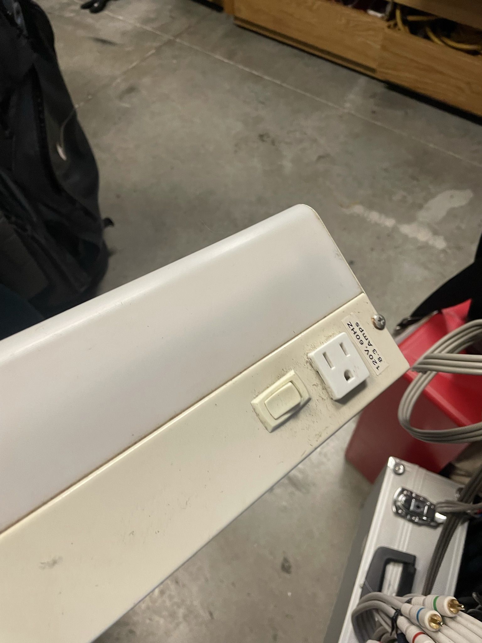 Work bench light corded