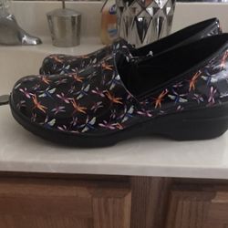 Brand New Nursing Shoes Size 11 Fit Like 10 