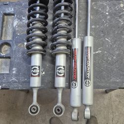 Suspension Strut 2021 toyota tacoma