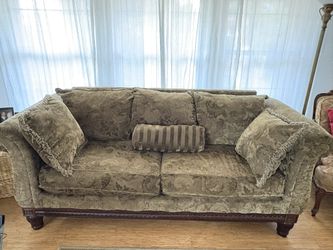 Couch - Barely Used