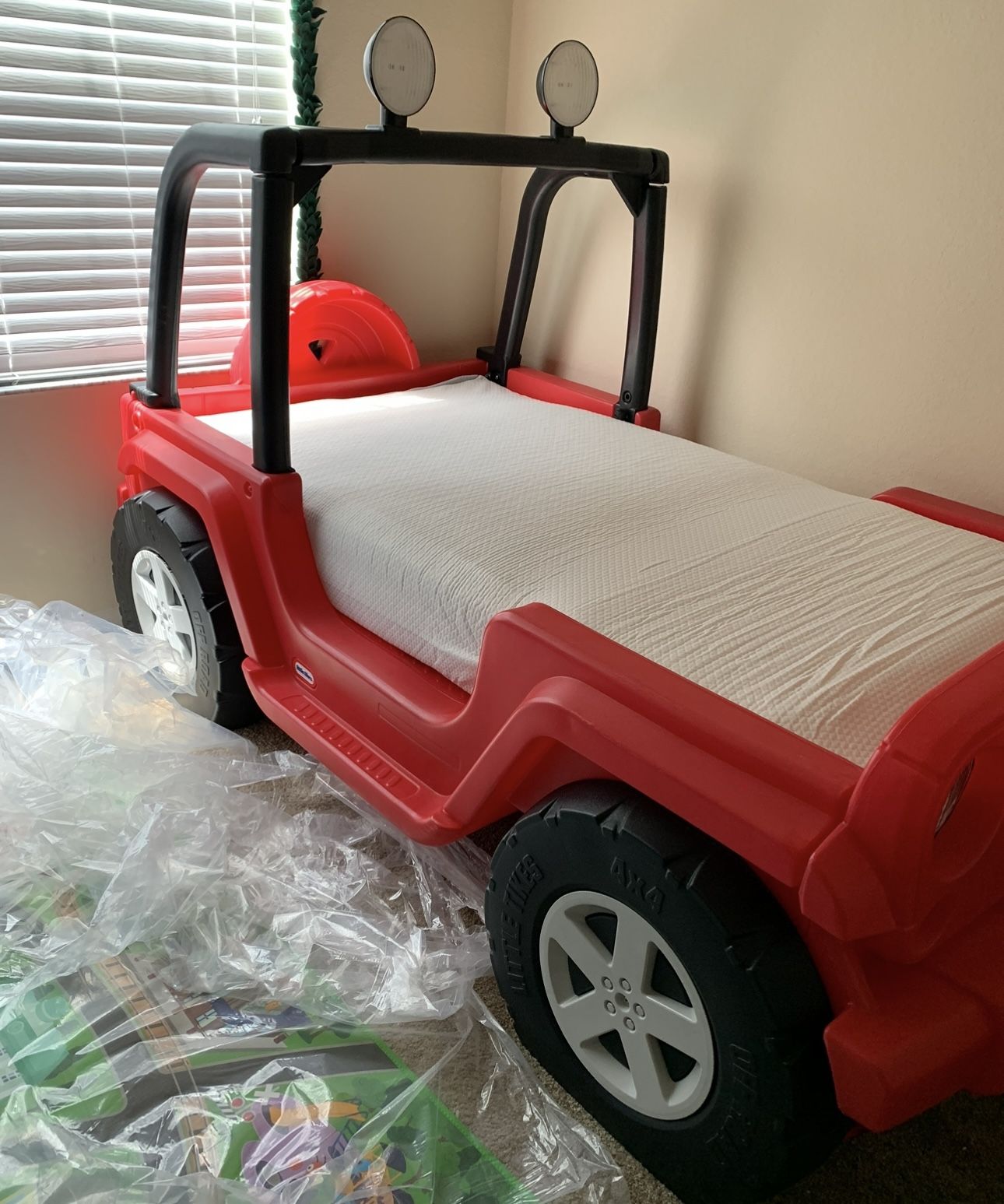 Jeep Bed (mattress Not Included)