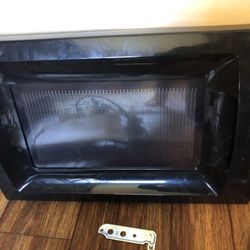 Puerta Para Microondas.     Mainstays 0.7 Cu ft Countertop Microwave Oven, 700 Watts, Black