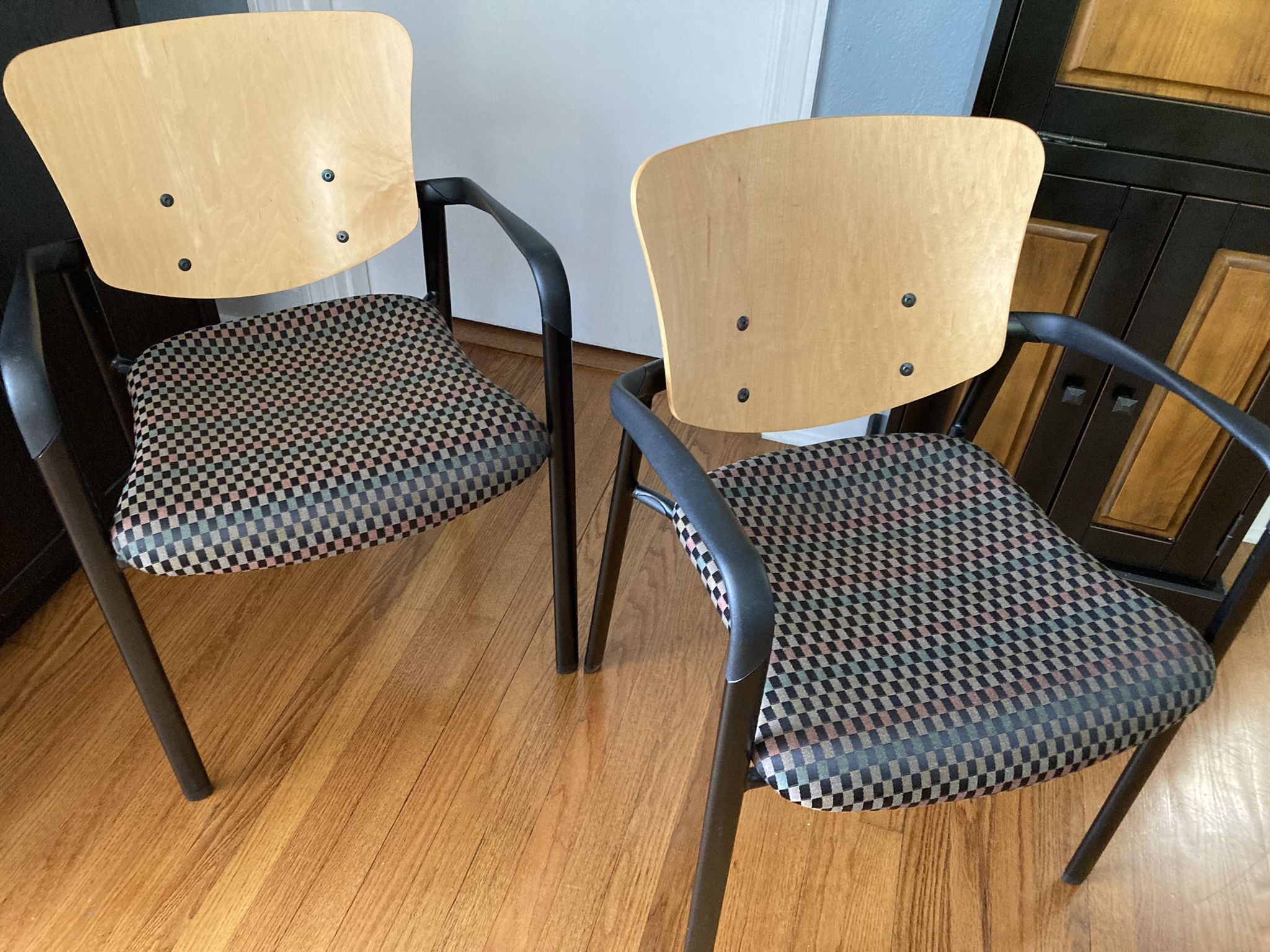 2 Haworth Chairs With Armrest