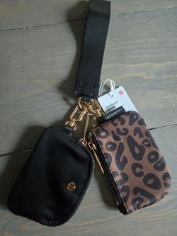 Lululemon Dual Pouch Wristlet Leopard2