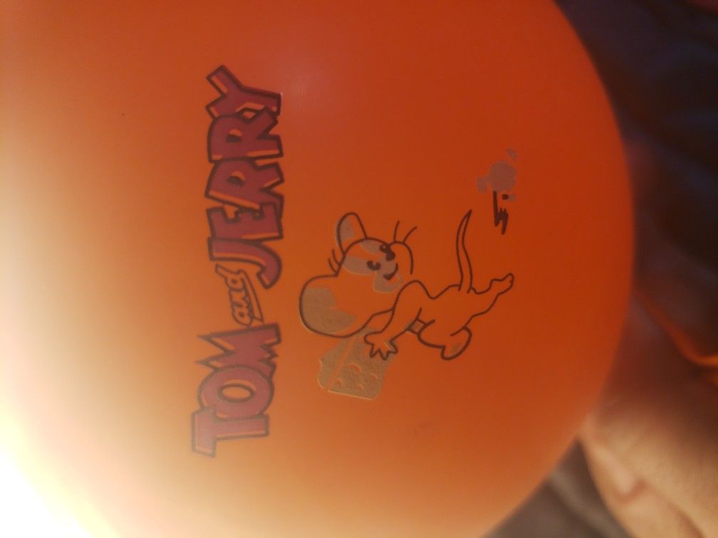 Tom And Jerry.  Ballons