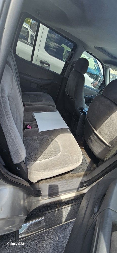 2005 Ford Explorer