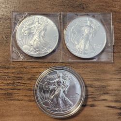 2014 & 2016 American Silver Eagle Coins Excellent Condition 1 Ounce Fine Silver