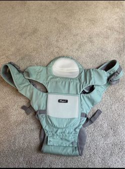 Baby harness carrier - soft breathable and adjustable