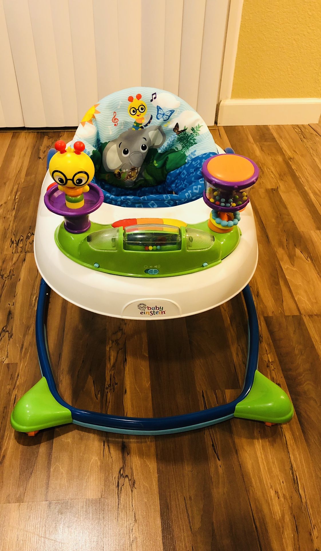 Baby Einstein Neighborhood Symphony Walker