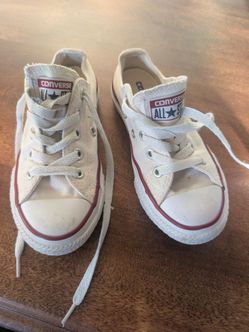 11 size kidsConverse All Star Low Top Sneakers