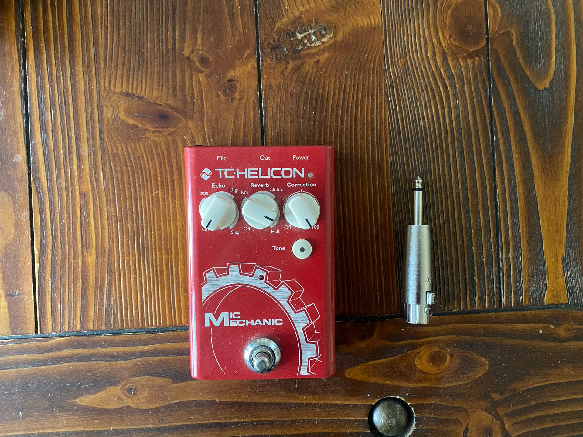 TC Helicon MIC MECHANIC 2 Vocal Compact Effects Pedal Echo/Reverb/Tone