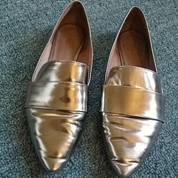 Madewell Patent Leather Flats in Gold Color, Women Sz 6.5