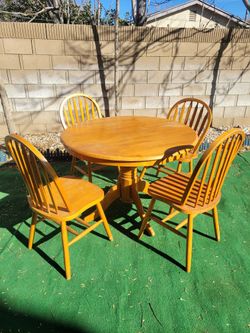 Wooden Tabld Set