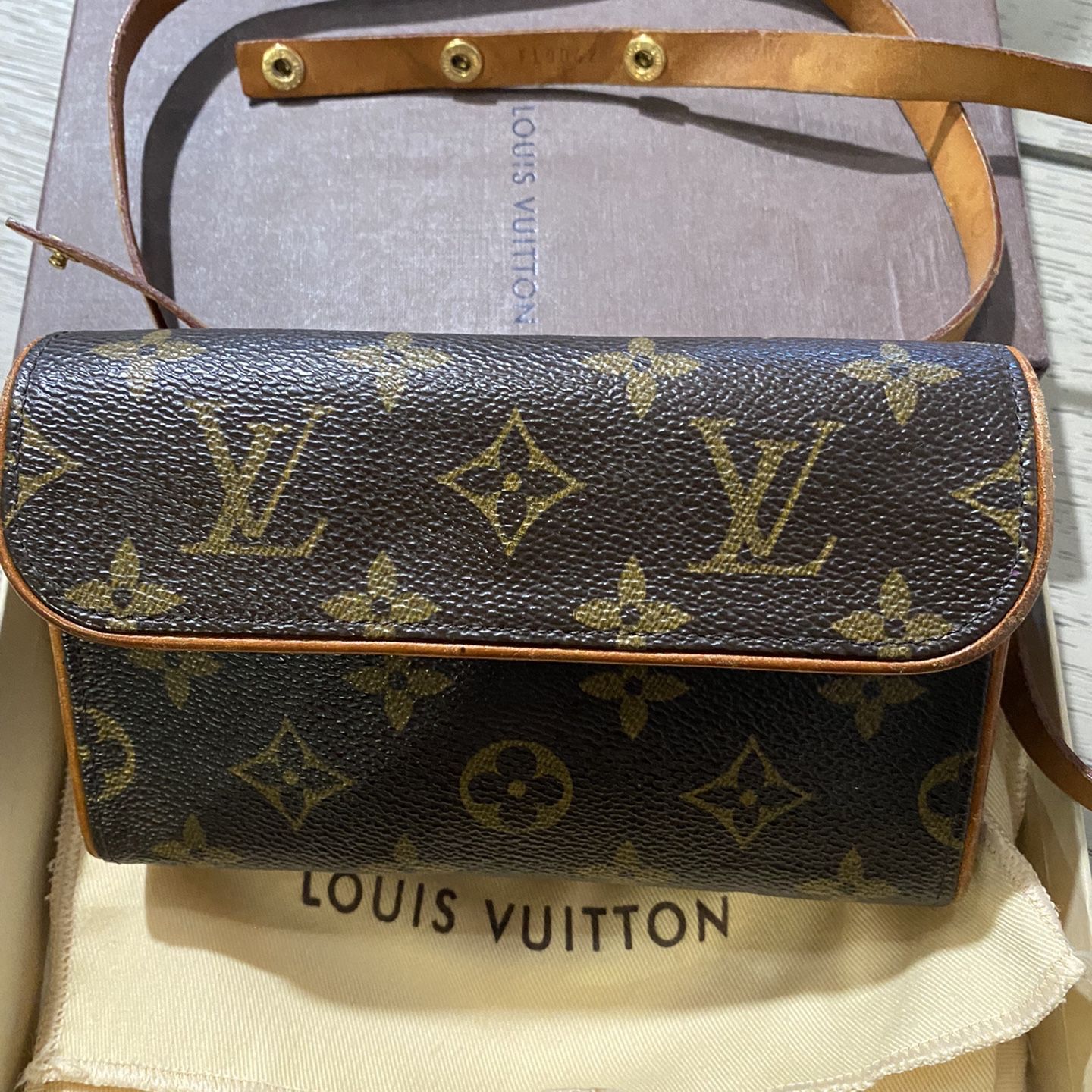 Louis Vuitton Bum Bag Monogram for Sale in San Antonio, TX