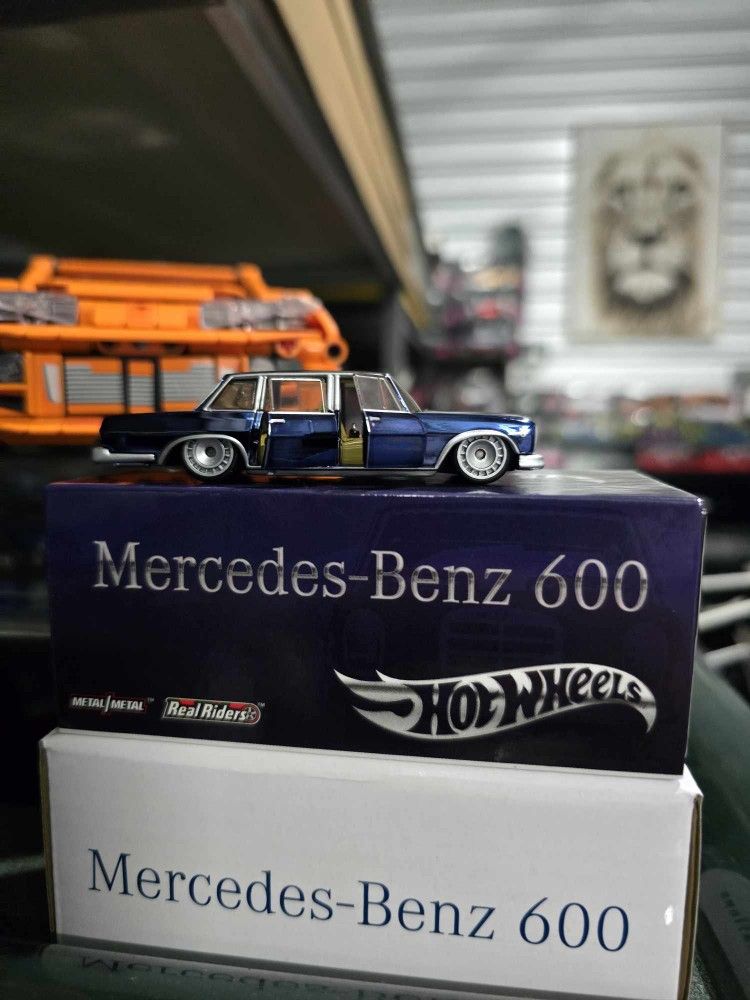 2025 HW RLC Mercedes-Benz Diecast