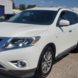 2014 Nissan Pathfinder From $ 1490 Down