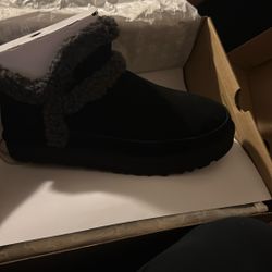 New Uggs. Sale. Cheap