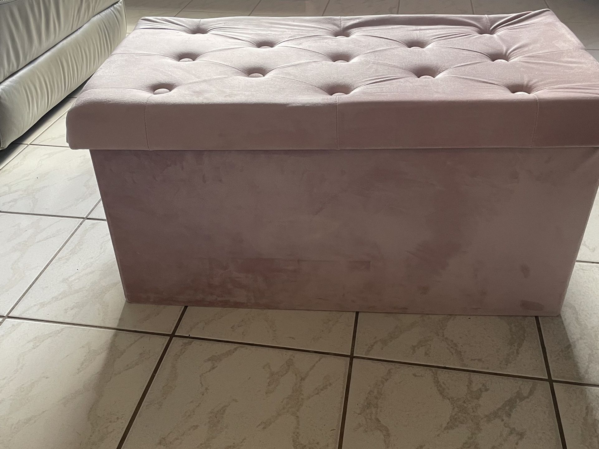 200 Qt/50 Gal/ 189 L Big Storage Box for Sale in Miami, FL - OfferUp