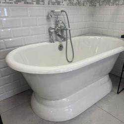 Freestanding Tub + Tub Filler