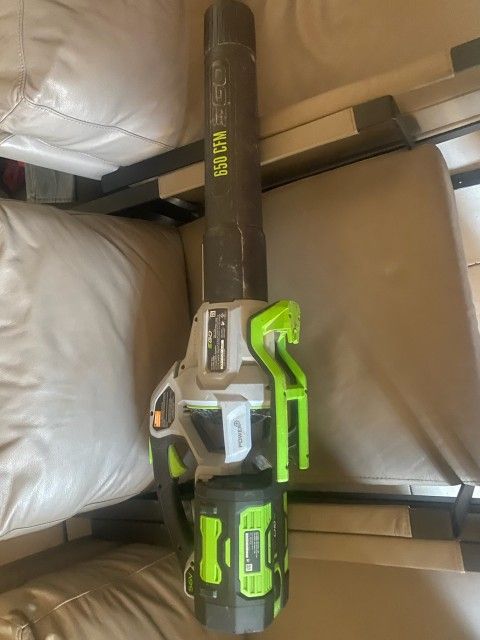 Leaf Blower