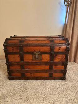 Restored 1870s Antique Dome-Top Steamer Trunk – Clean Interior, Rare Lock