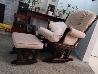 Childcare glider and ottoman sale