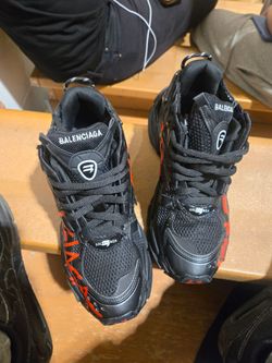 Balenciaga runners