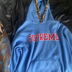 Supreme Sweater 