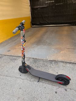 Ninebot KickScooter E22 – Excellent Condition – 965 KM – Tested