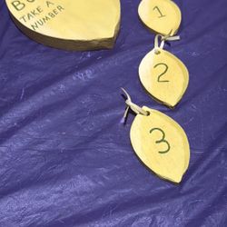 Homemade ‘Mom’s Busy’ Lemon 🍋 Art