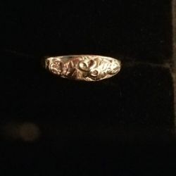 10k Black Hills Gold Ring Size 6 - Item # 7